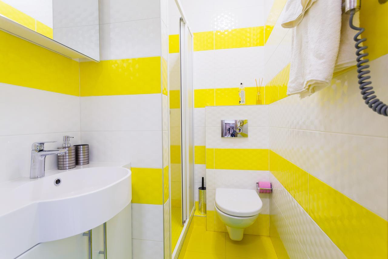 Modern Studio Apartments Kyiv Exterior foto