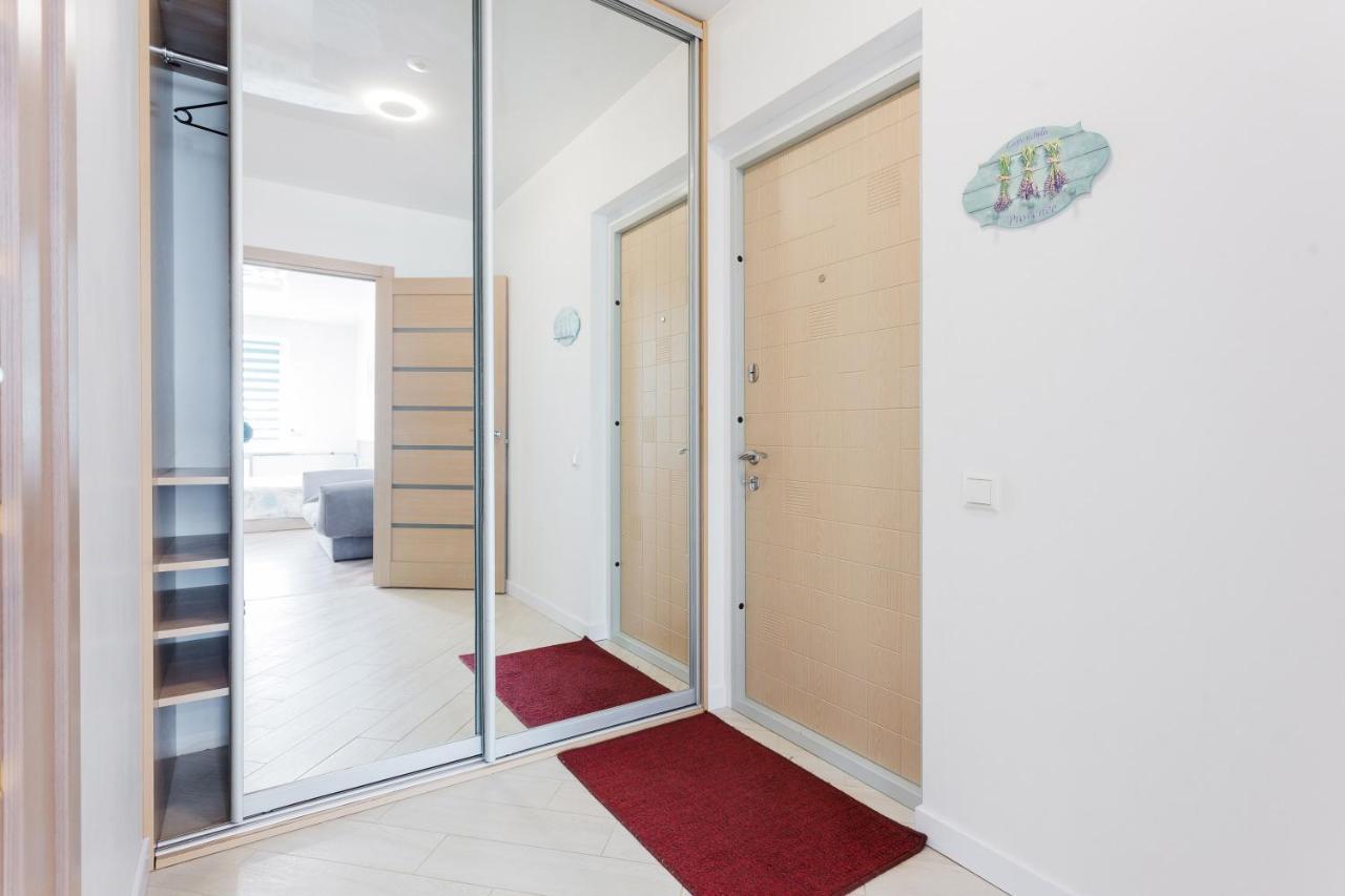 Modern Studio Apartments Kyiv Exterior foto